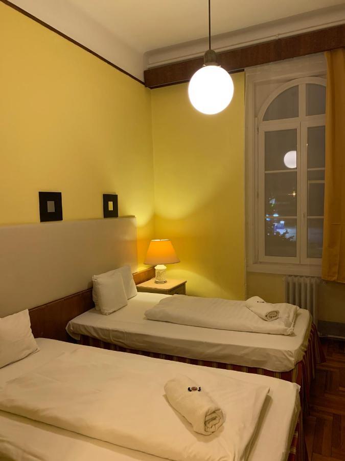 Hotel Omnibusz Budapest Extérieur photo